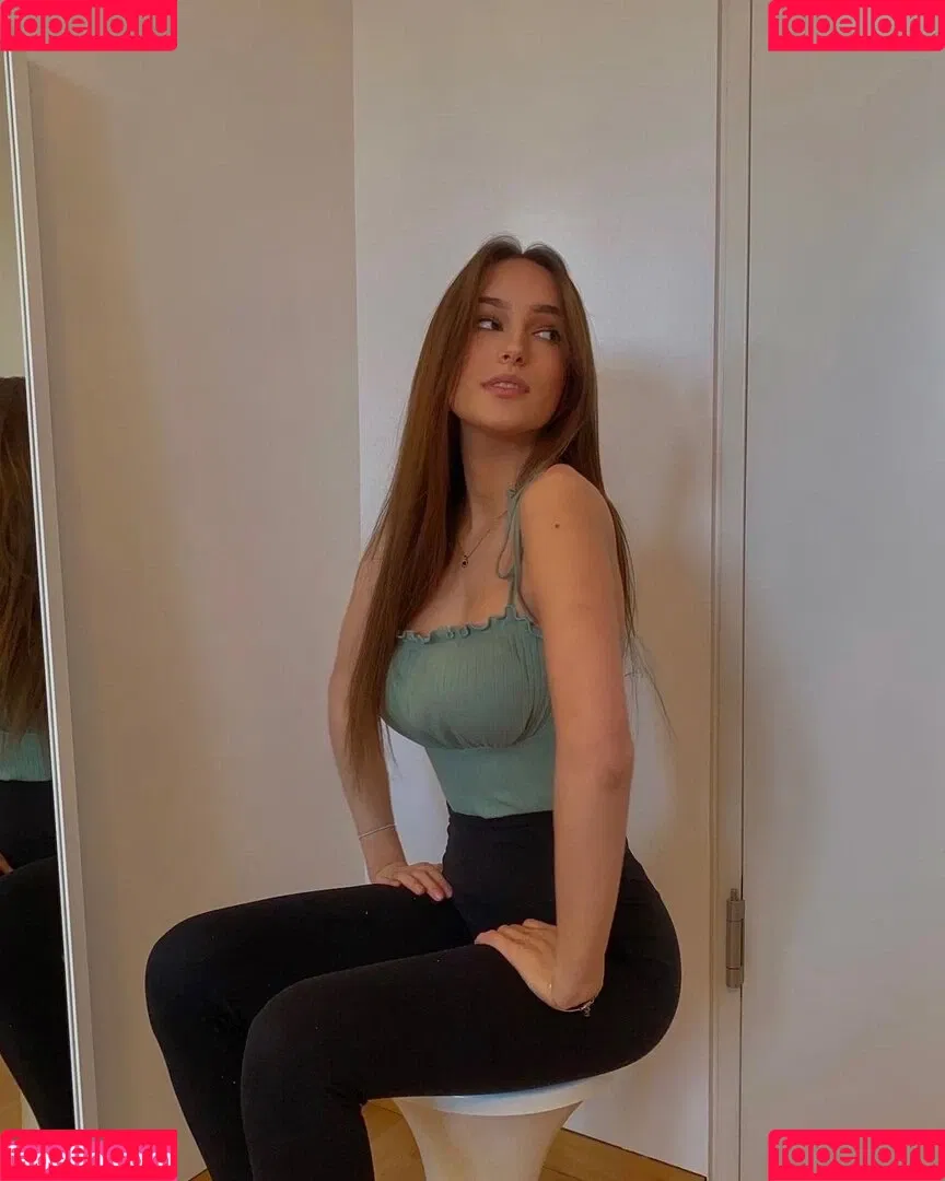 Nona kanal Onlyfans Photo Gallery 