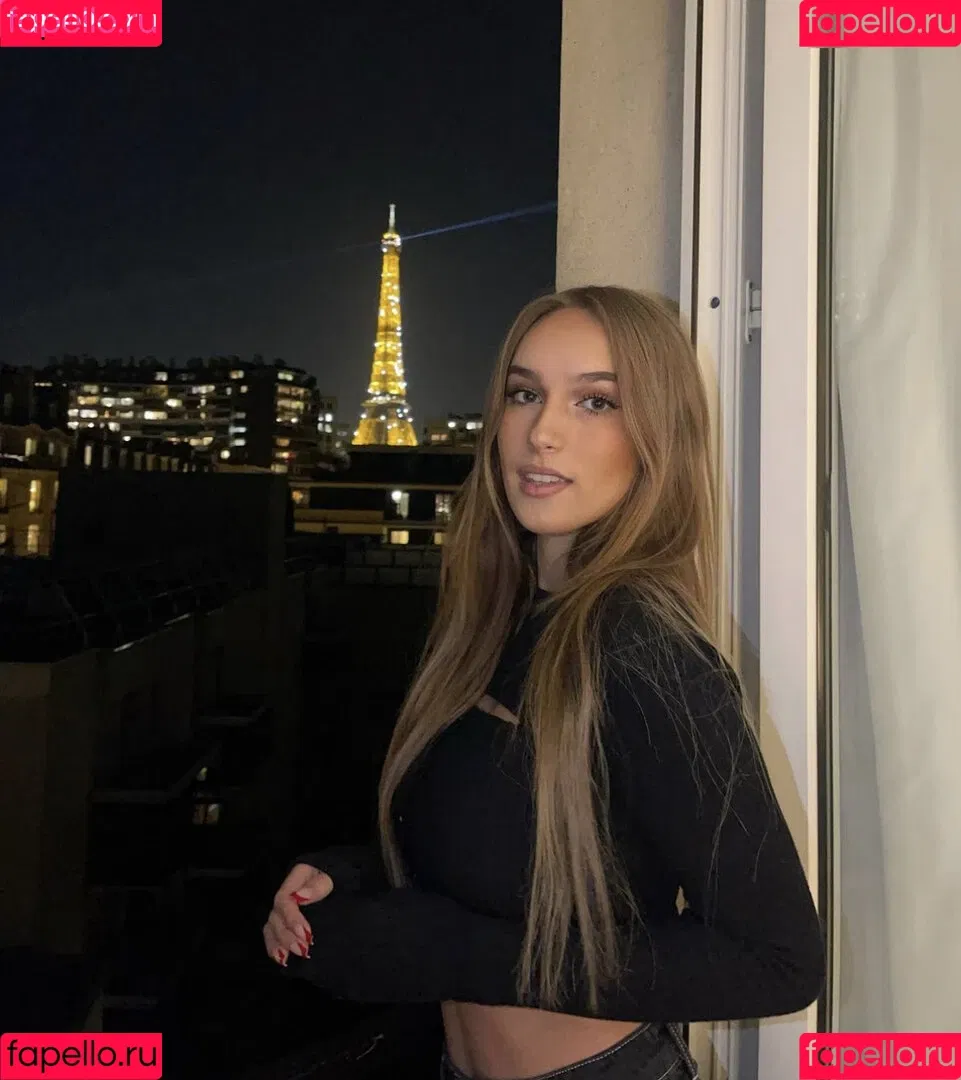 Nona kanal Onlyfans Photo Gallery 