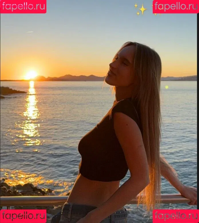 Nona kanal Onlyfans Photo Gallery 