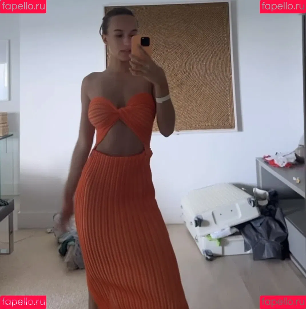 Nona kanal Onlyfans Photo Gallery 