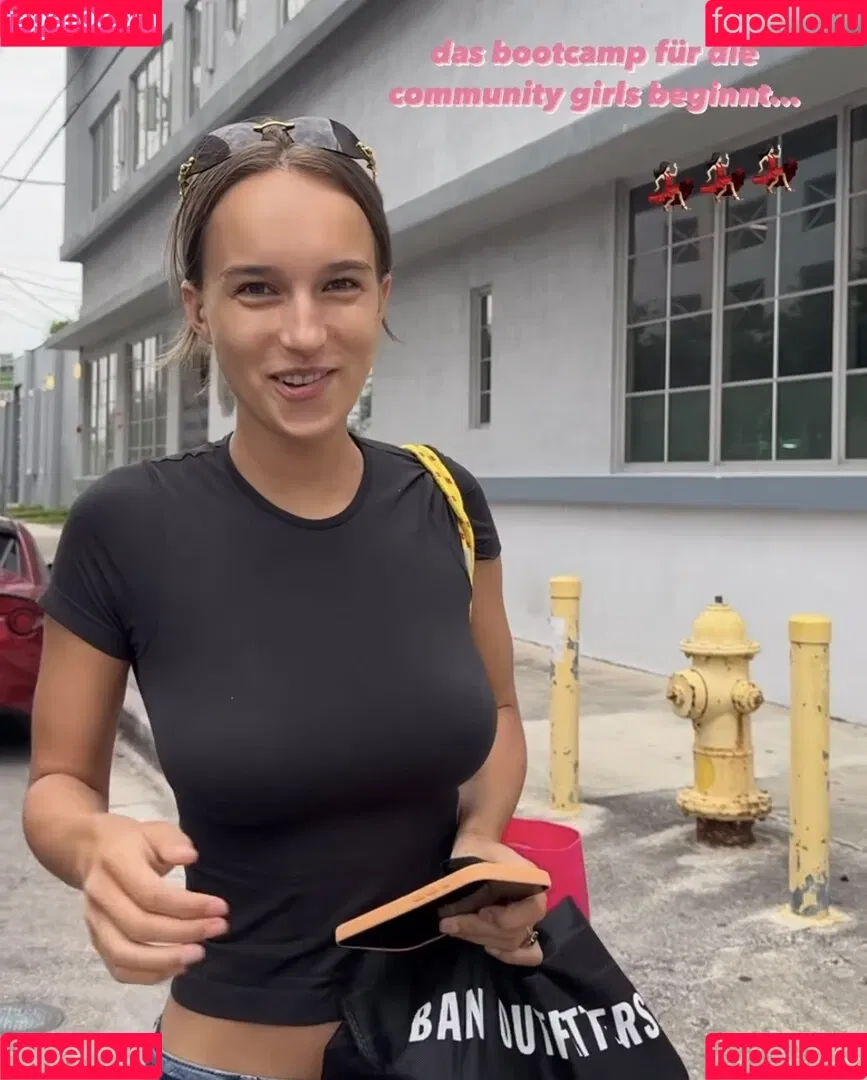 Nona kanal Onlyfans Photo Gallery 