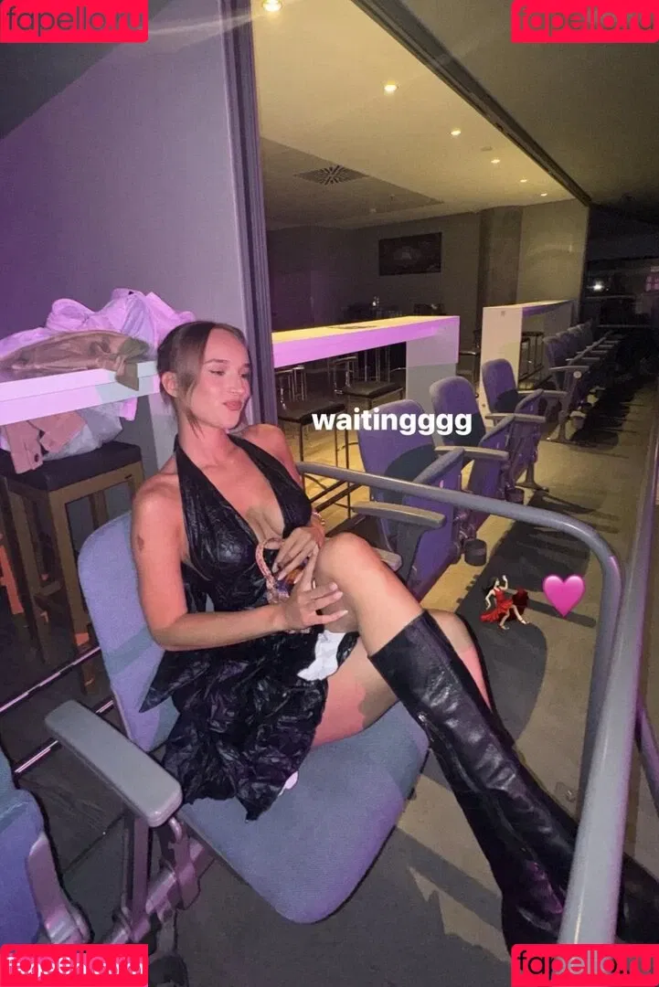 Nona kanal Onlyfans Photo Gallery 