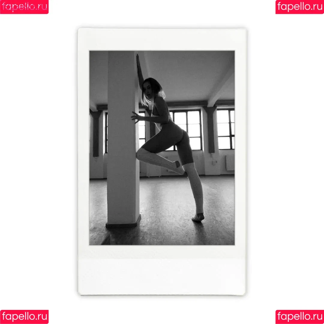 Weronika Wabia Onlyfans Photo Gallery 