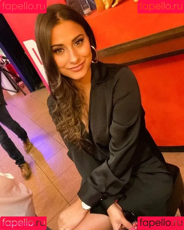 Sharon Trovato Onlyfans Photo Gallery 