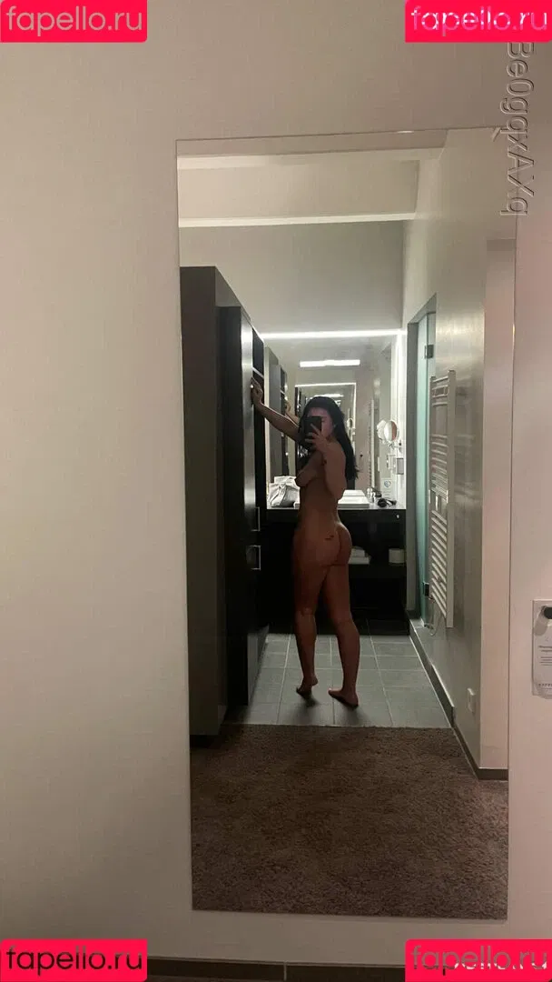 sugarveezy Onlyfans Photo Gallery 