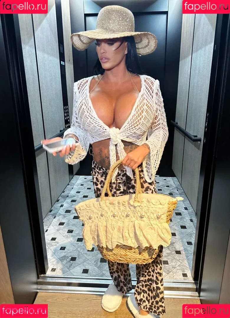 Katie Price Onlyfans Photo Gallery 