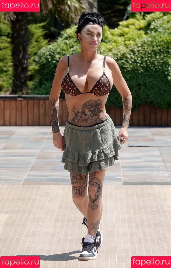 Katie Price Onlyfans Photo Gallery 