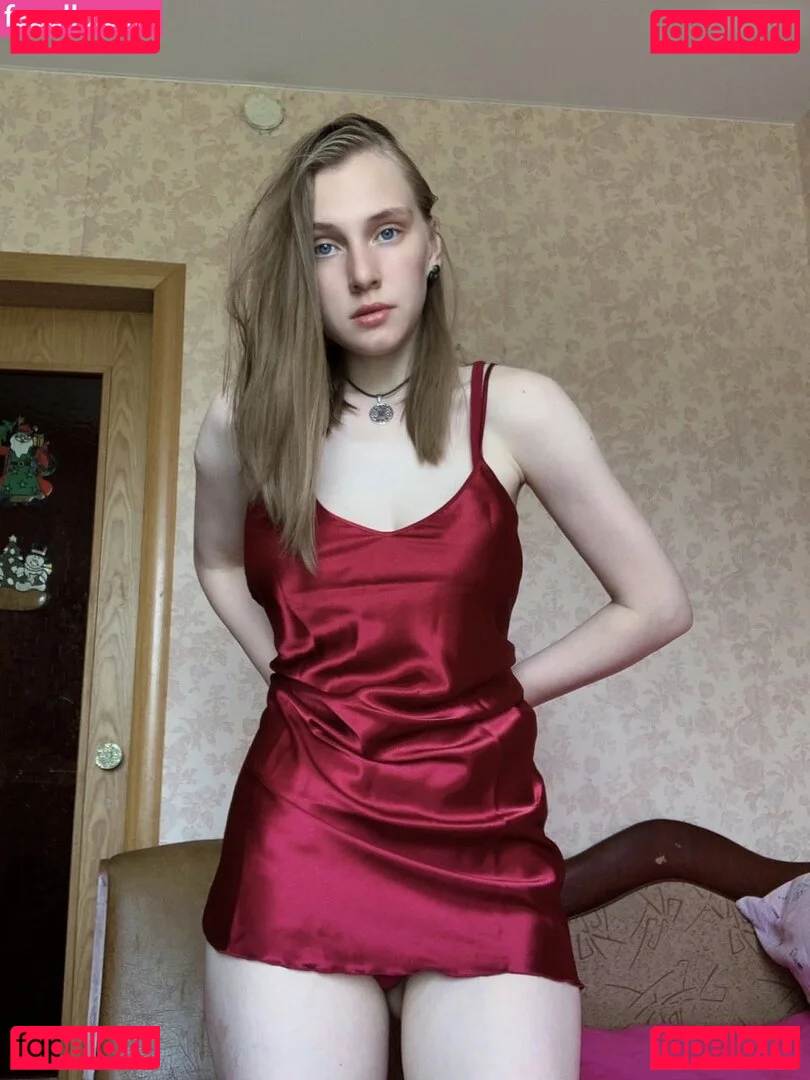 Aprikosin Onlyfans Photo Gallery 