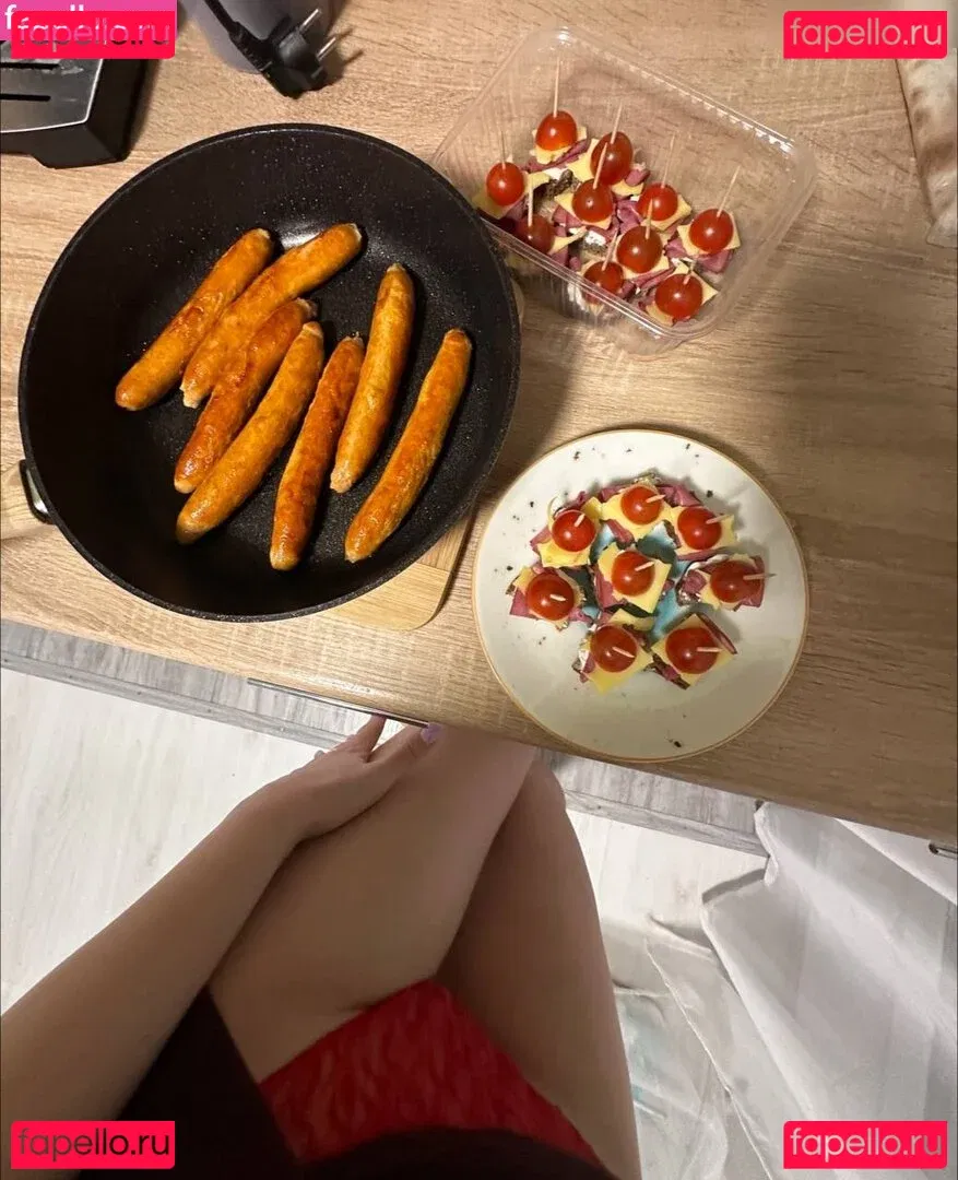 Aprikosin Onlyfans Photo Gallery 