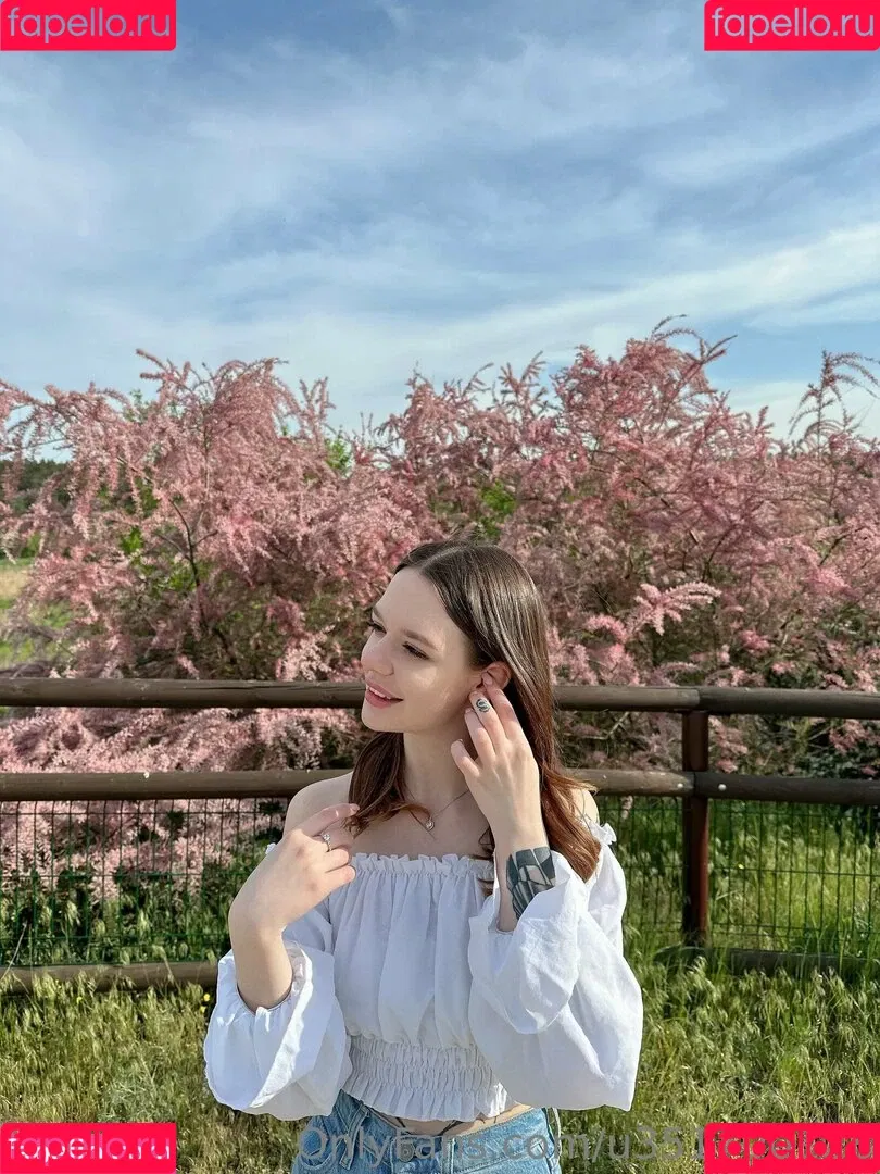 ho11y_girl Onlyfans Photo Gallery 