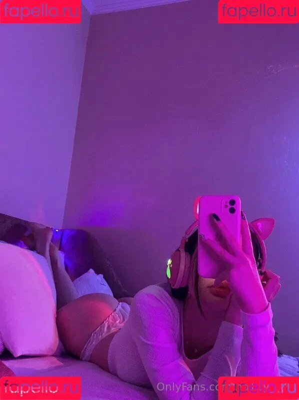 ho11y_girl Onlyfans Photo Gallery 