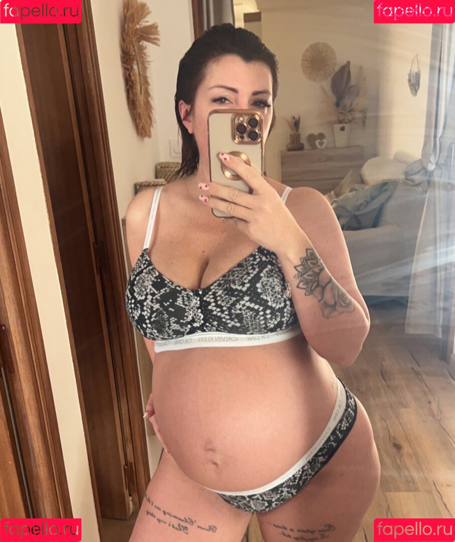 Marie Aude Onlyfans Photo Gallery 