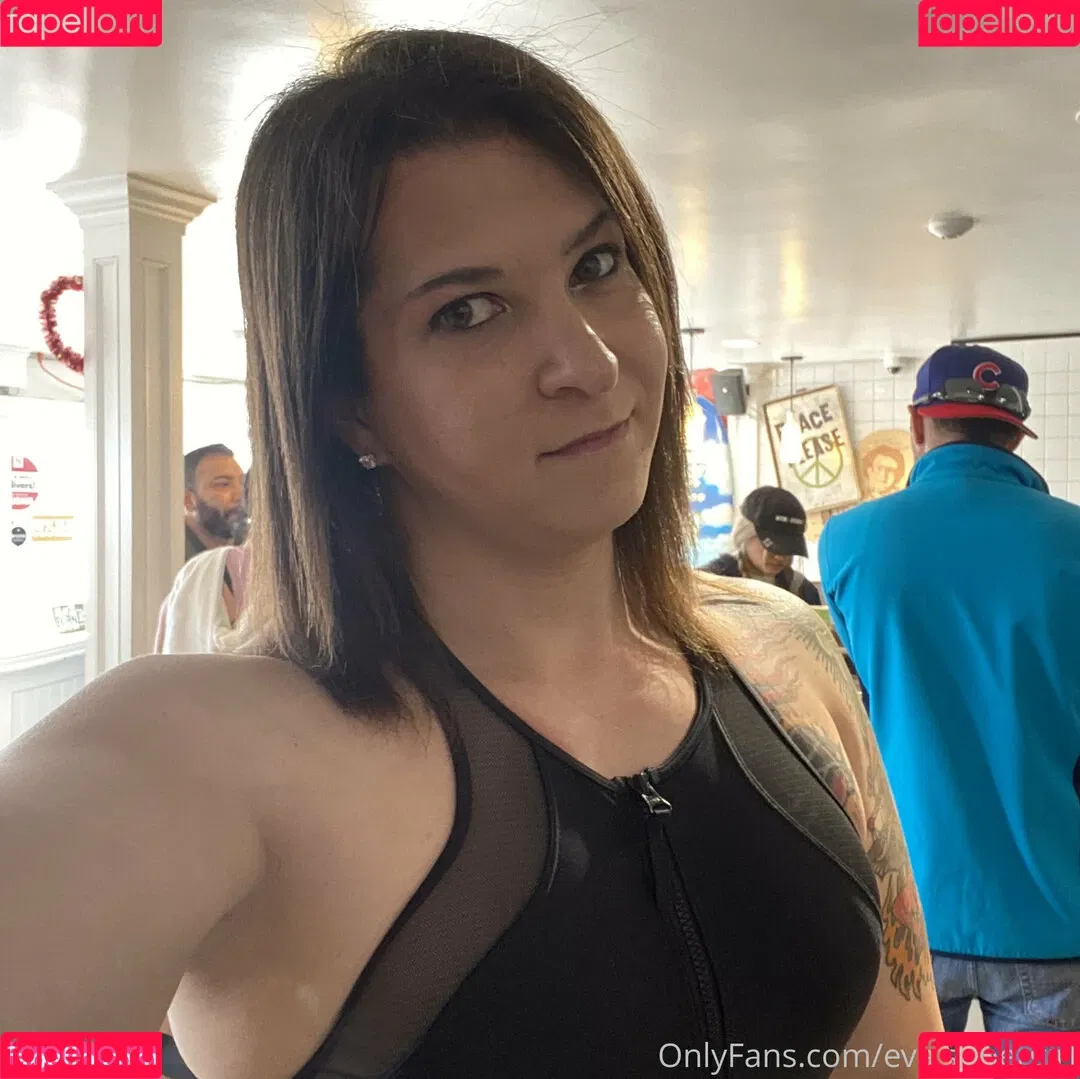 eva.supergirl Onlyfans Photo Gallery 