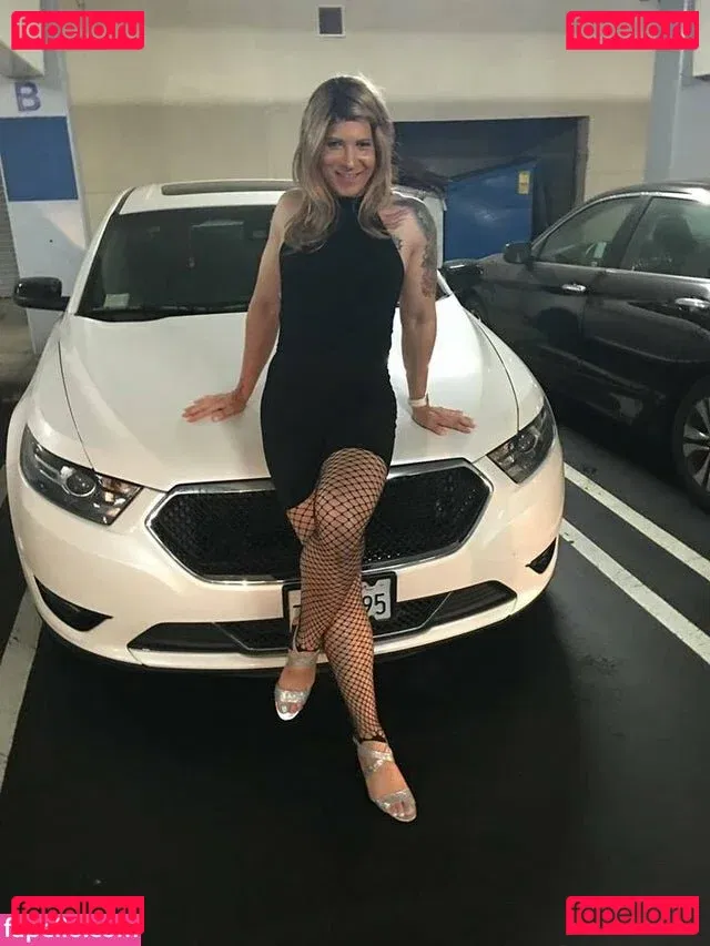 eva.supergirl Onlyfans Photo Gallery 