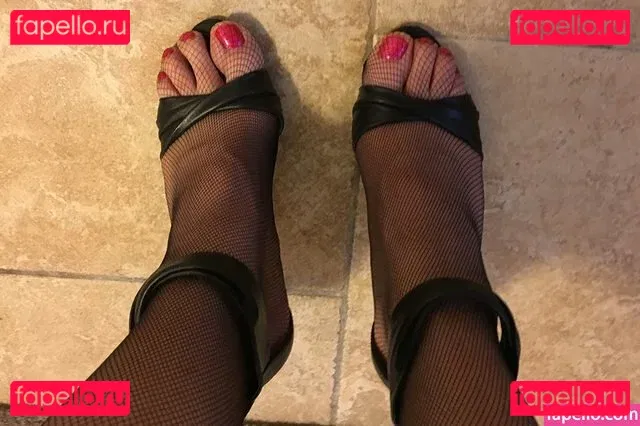 eva.supergirl Onlyfans Photo Gallery 