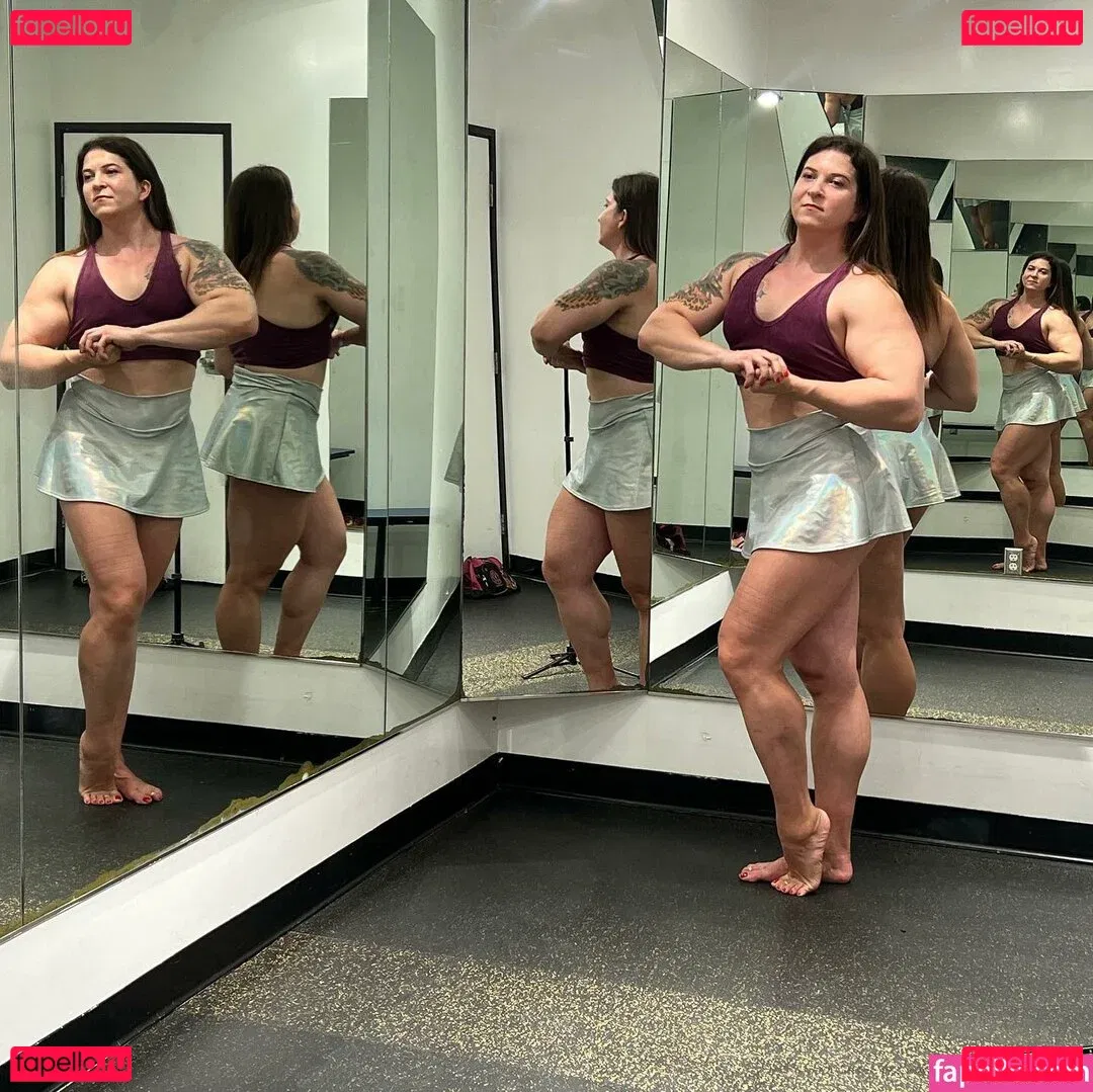 eva.supergirl Onlyfans Photo Gallery 