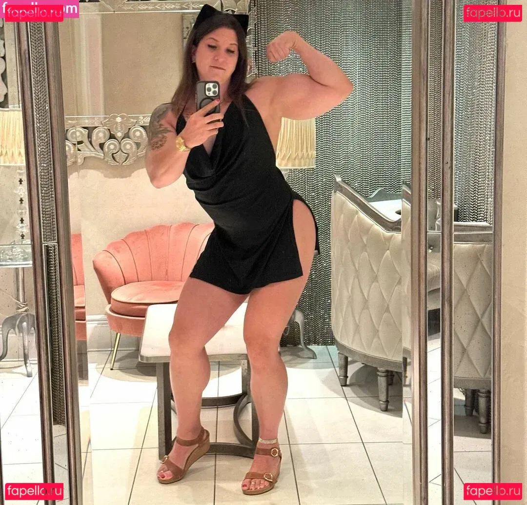 eva.supergirl Onlyfans Photo Gallery 