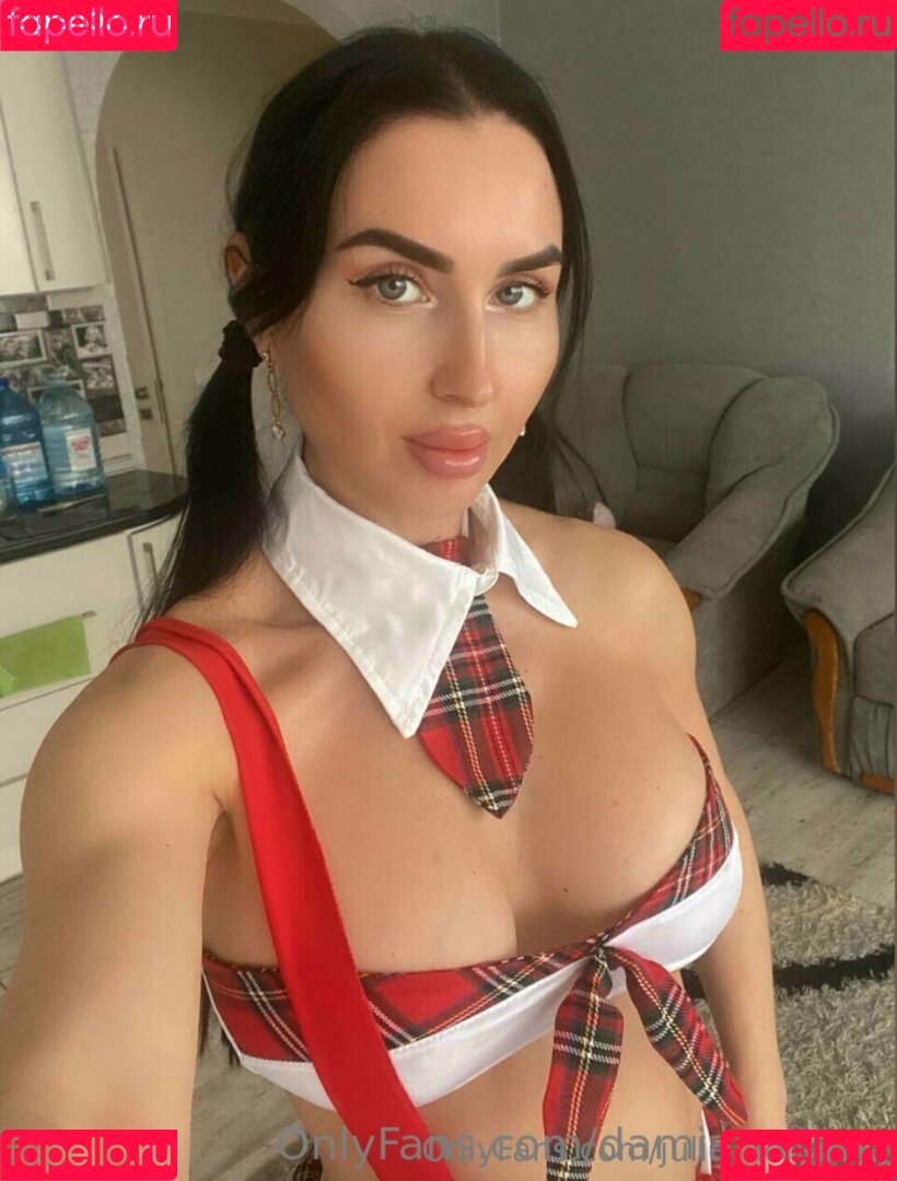 Yulia Kuznetsova Onlyfans Photo Gallery 