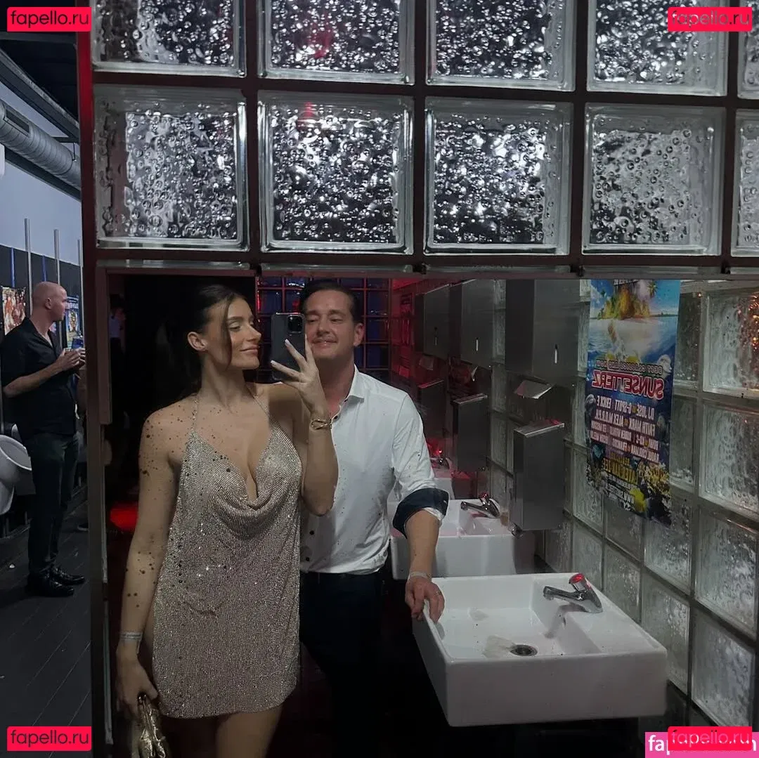 Demi Rutting Onlyfans Photo Gallery 