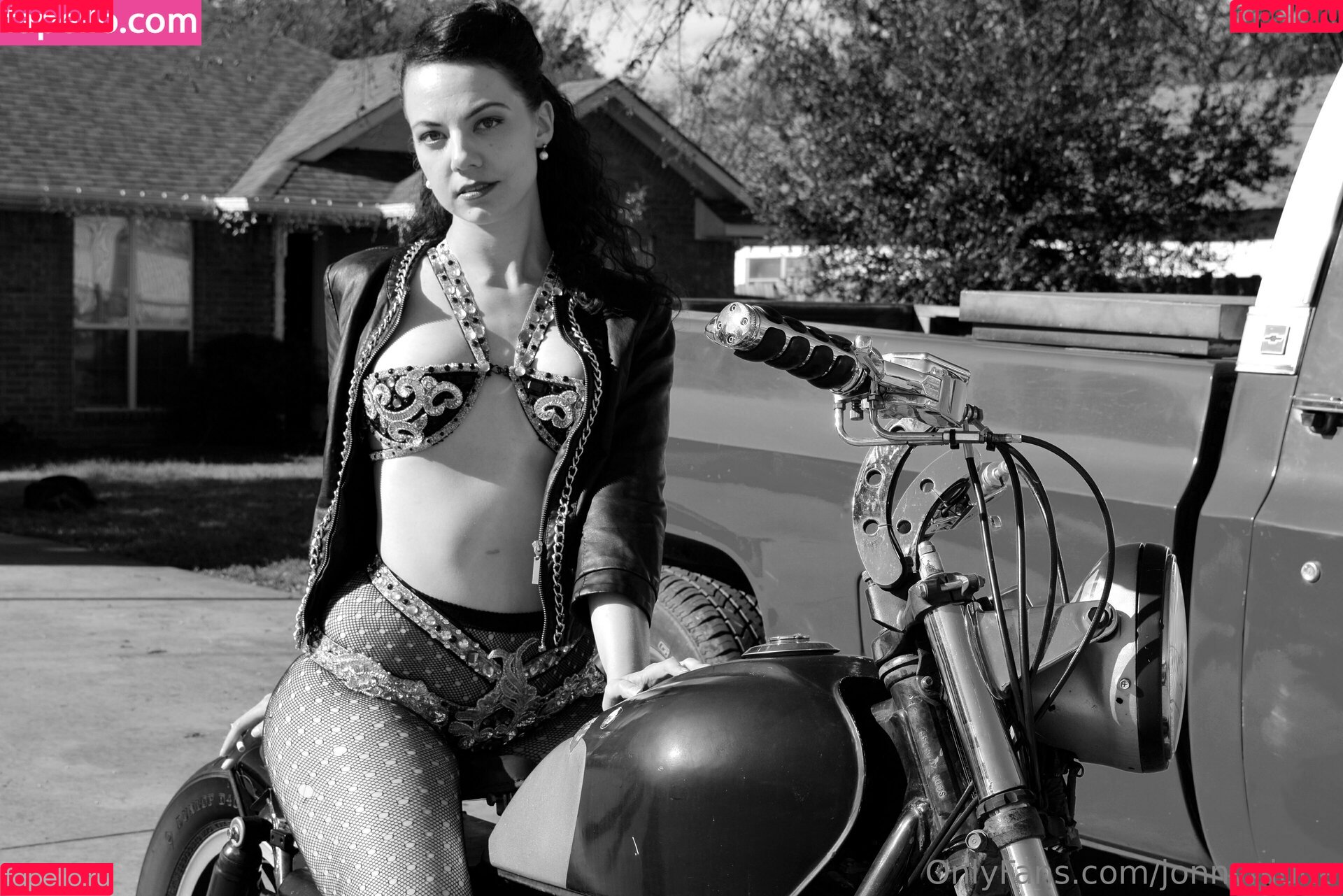 jonnynjune Onlyfans Photo Gallery 