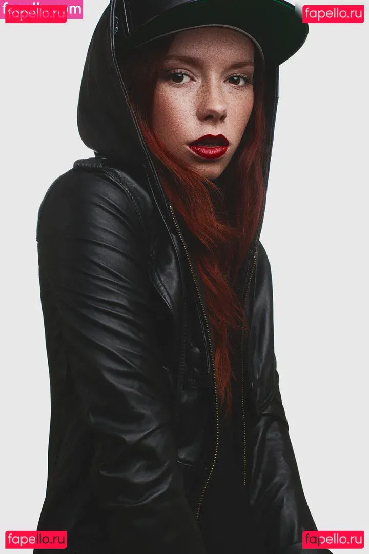 Hattie Watson Onlyfans Photo Gallery 