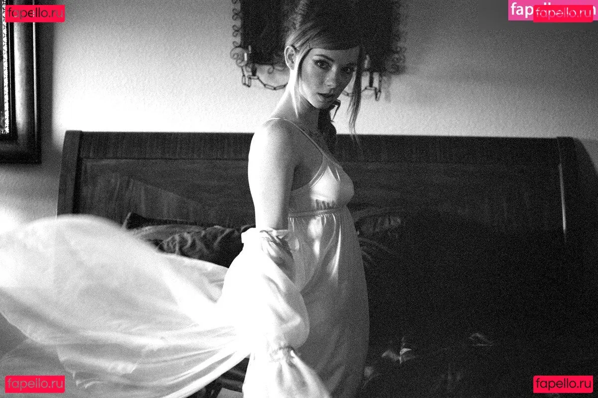 Hattie Watson Onlyfans Photo Gallery 