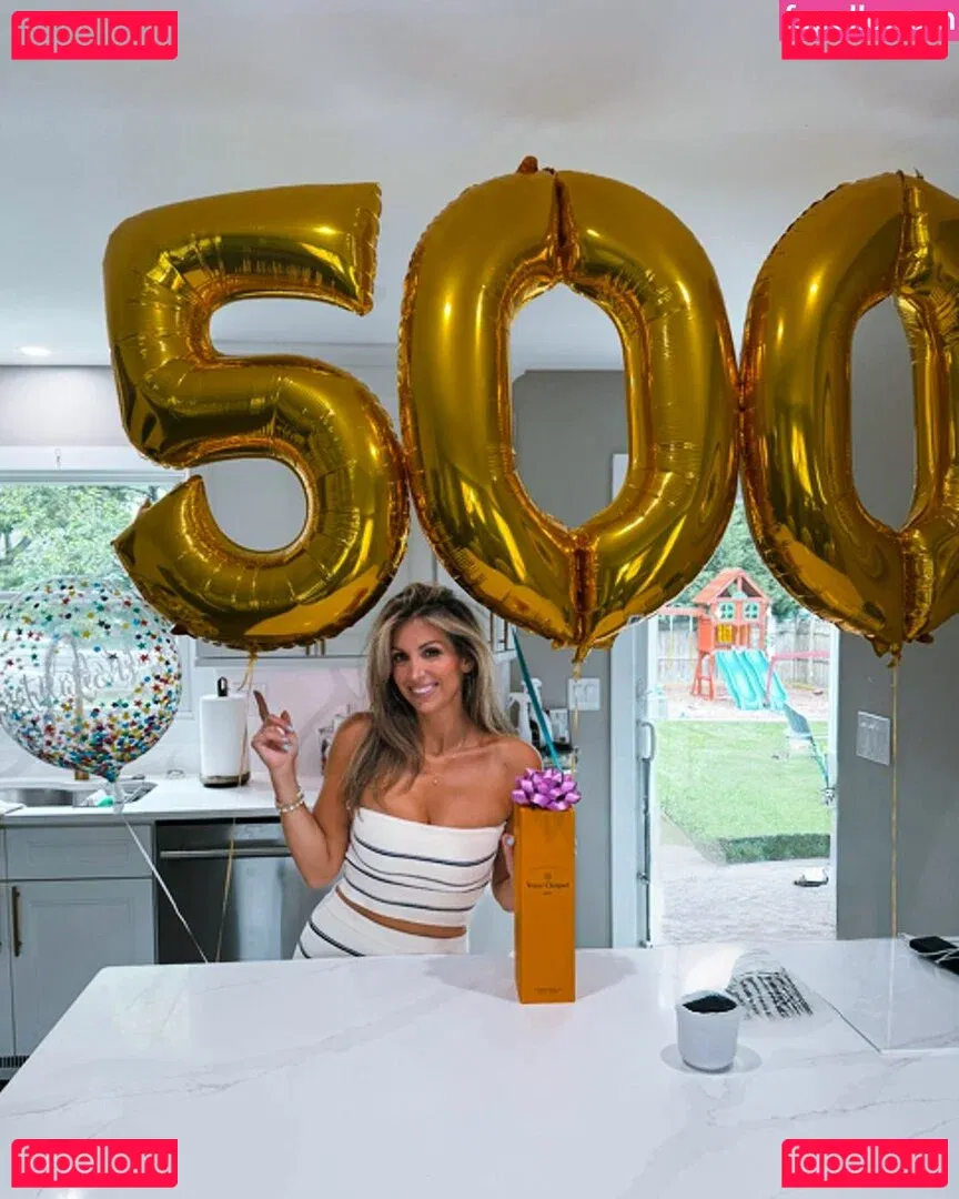 Janie Ippolito Onlyfans Photo Gallery 