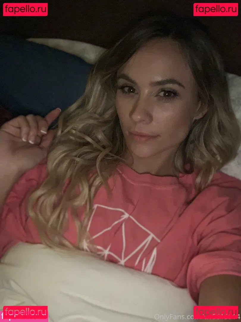 Addie Andrews Onlyfans Photo Gallery 