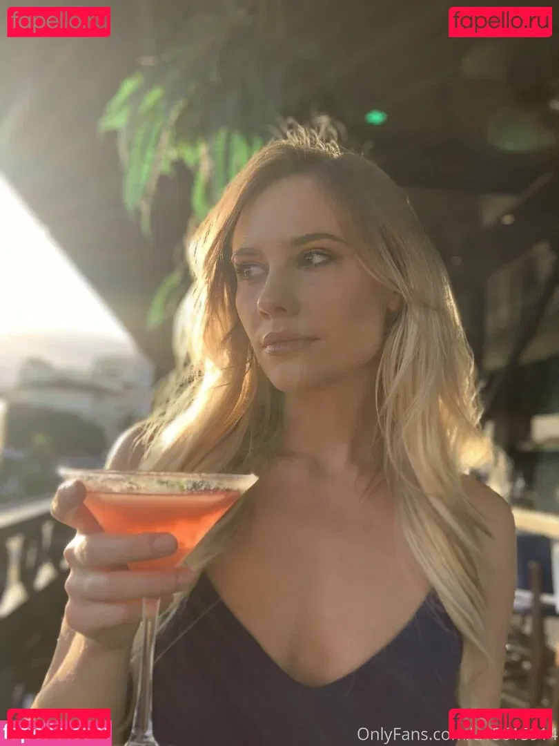 Addie Andrews Onlyfans Photo Gallery 