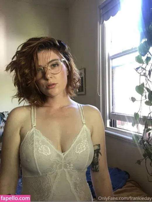 Frankie McNair Onlyfans Photo Gallery 