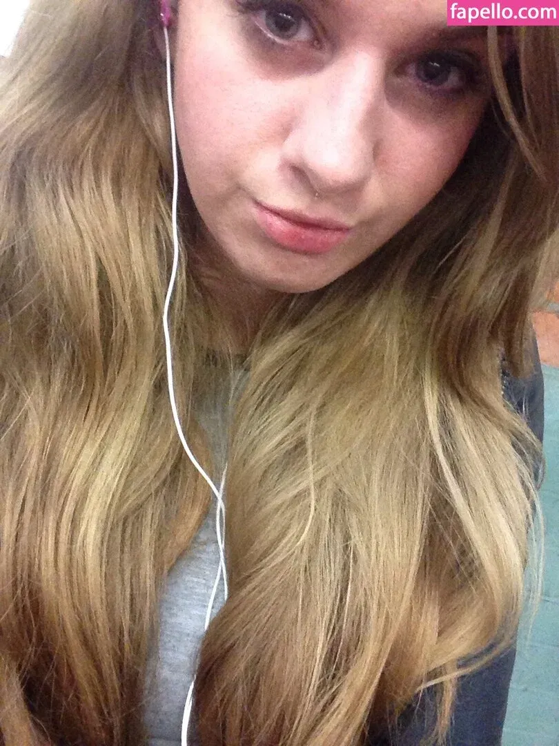 owlbie Onlyfans Photo Gallery 