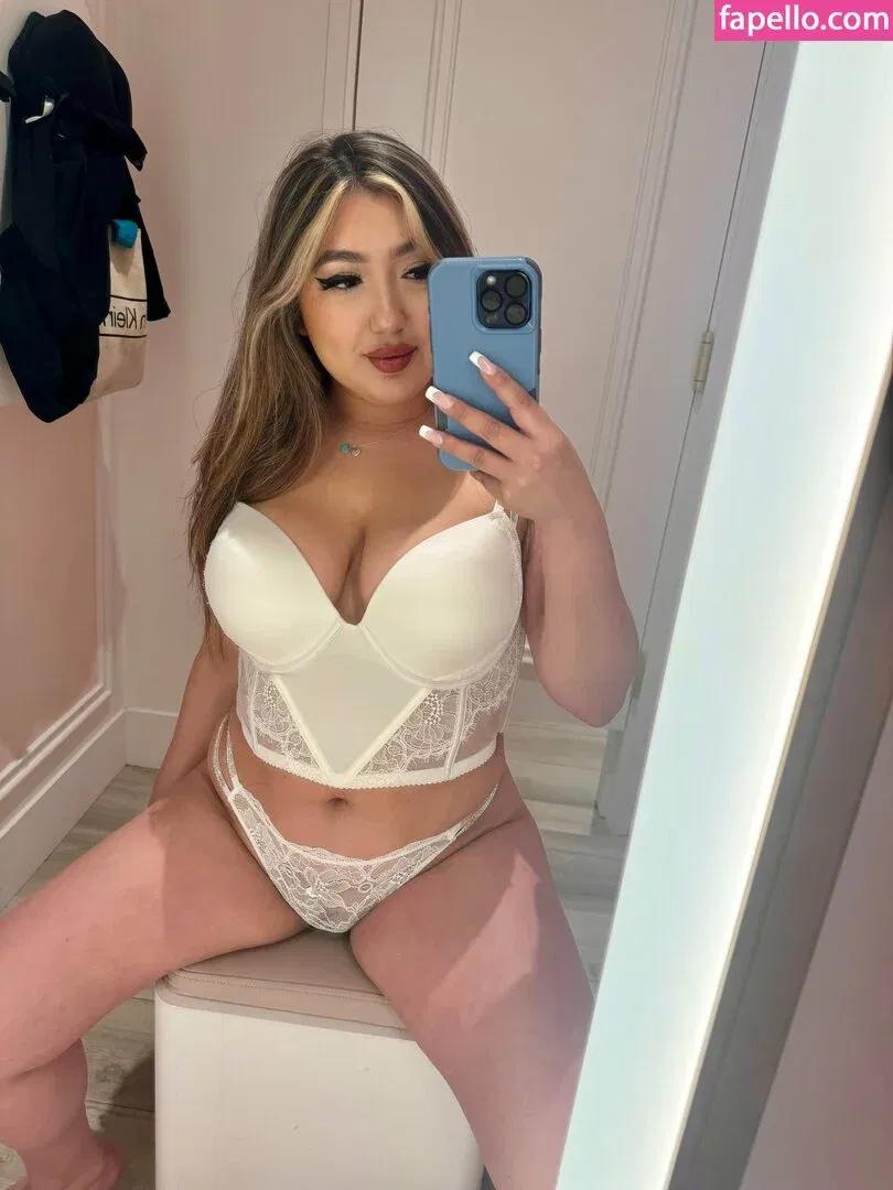 LanaK Onlyfans Photo Gallery 