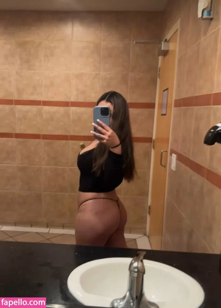 LanaK Onlyfans Photo Gallery 