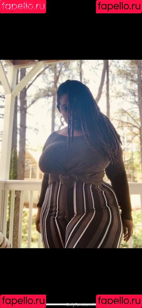 thefamouspeachesandcream Onlyfans Photo Gallery 