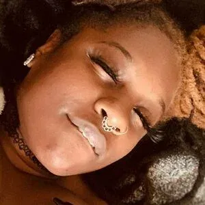 thefamouspeachesandcream Onlyfans Photo Gallery 