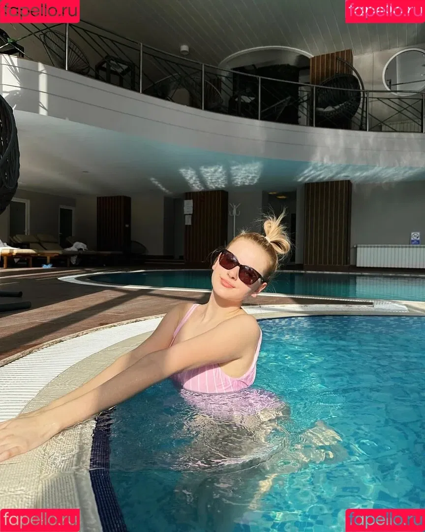 Adriana Burova Onlyfans Photo Gallery 