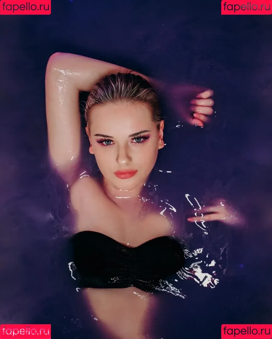 Adriana Burova Onlyfans Photo Gallery 