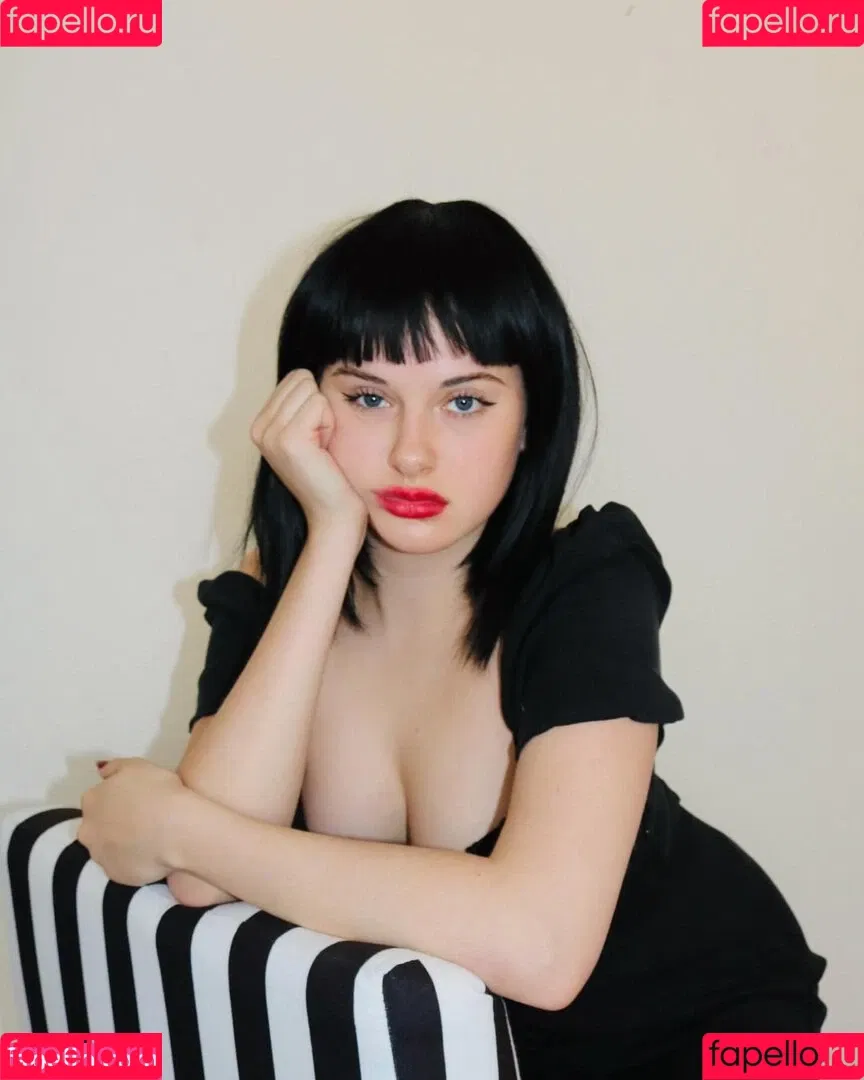 Adriana Burova Onlyfans Photo Gallery 