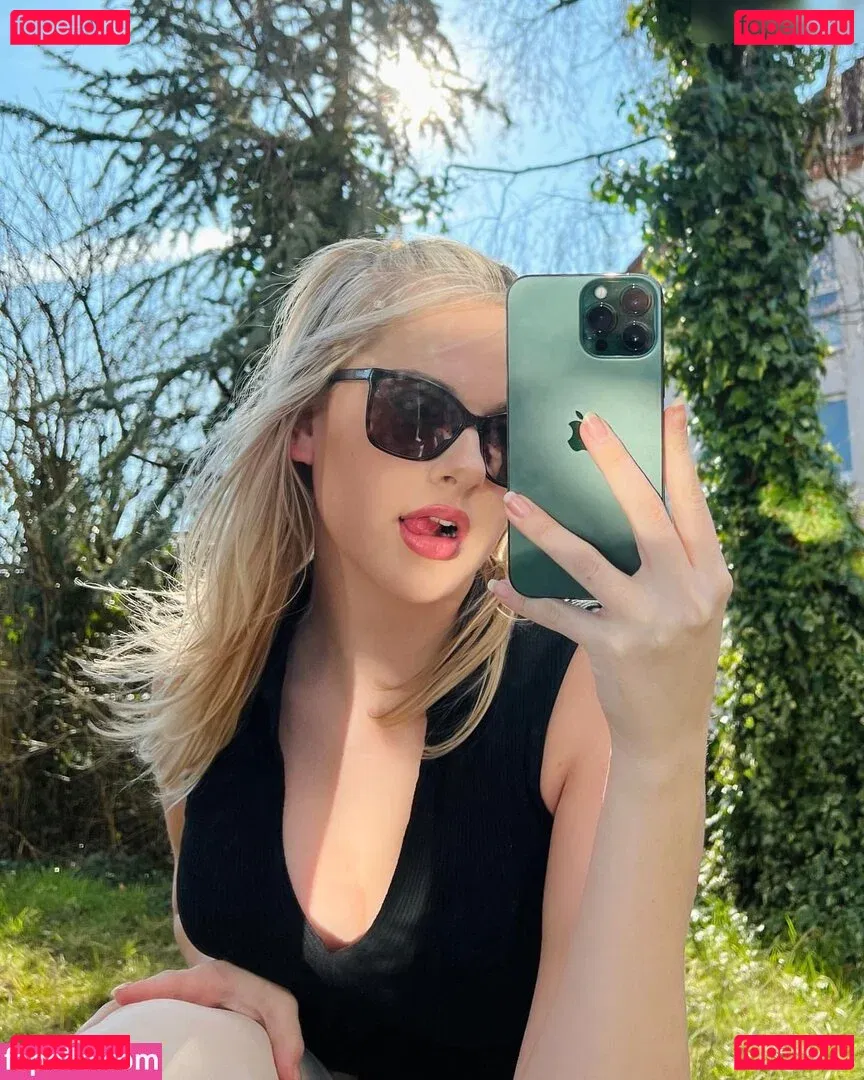 Adriana Burova Onlyfans Photo Gallery 