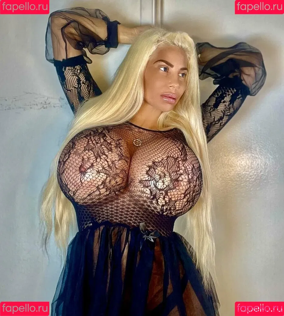 Bombshell Skyler Nicole Onlyfans Photo Gallery 