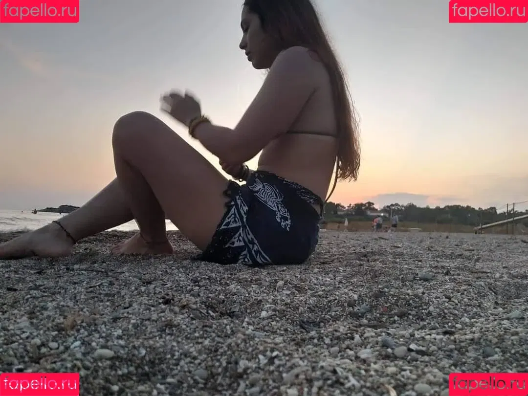 Aria Paria Onlyfans Photo Gallery 