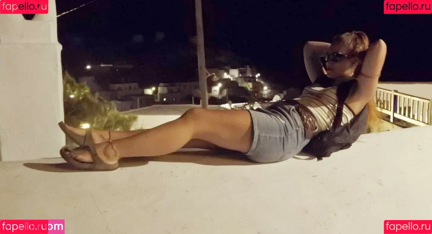Aria Paria Onlyfans Photo Gallery 