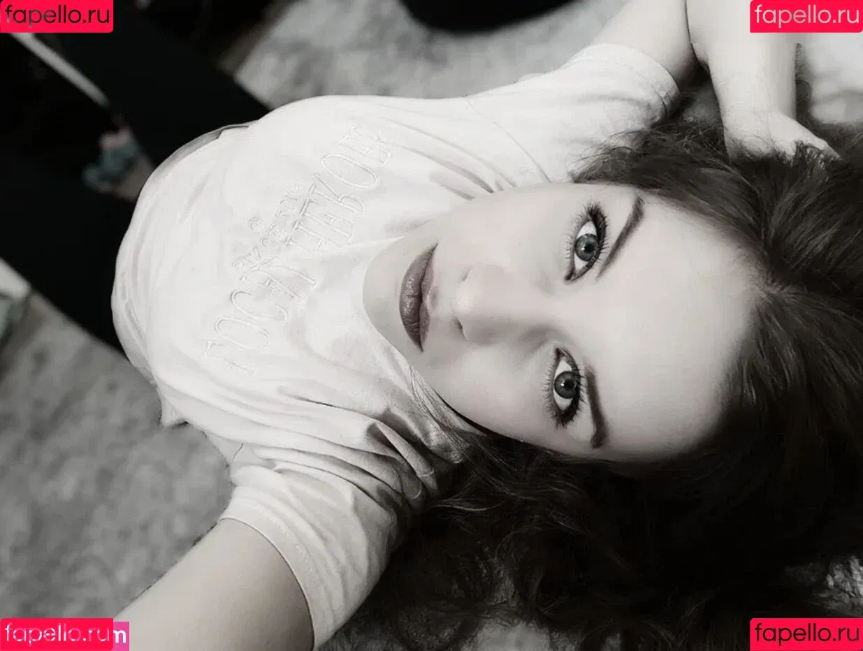 FormulaLena Onlyfans Photo Gallery 