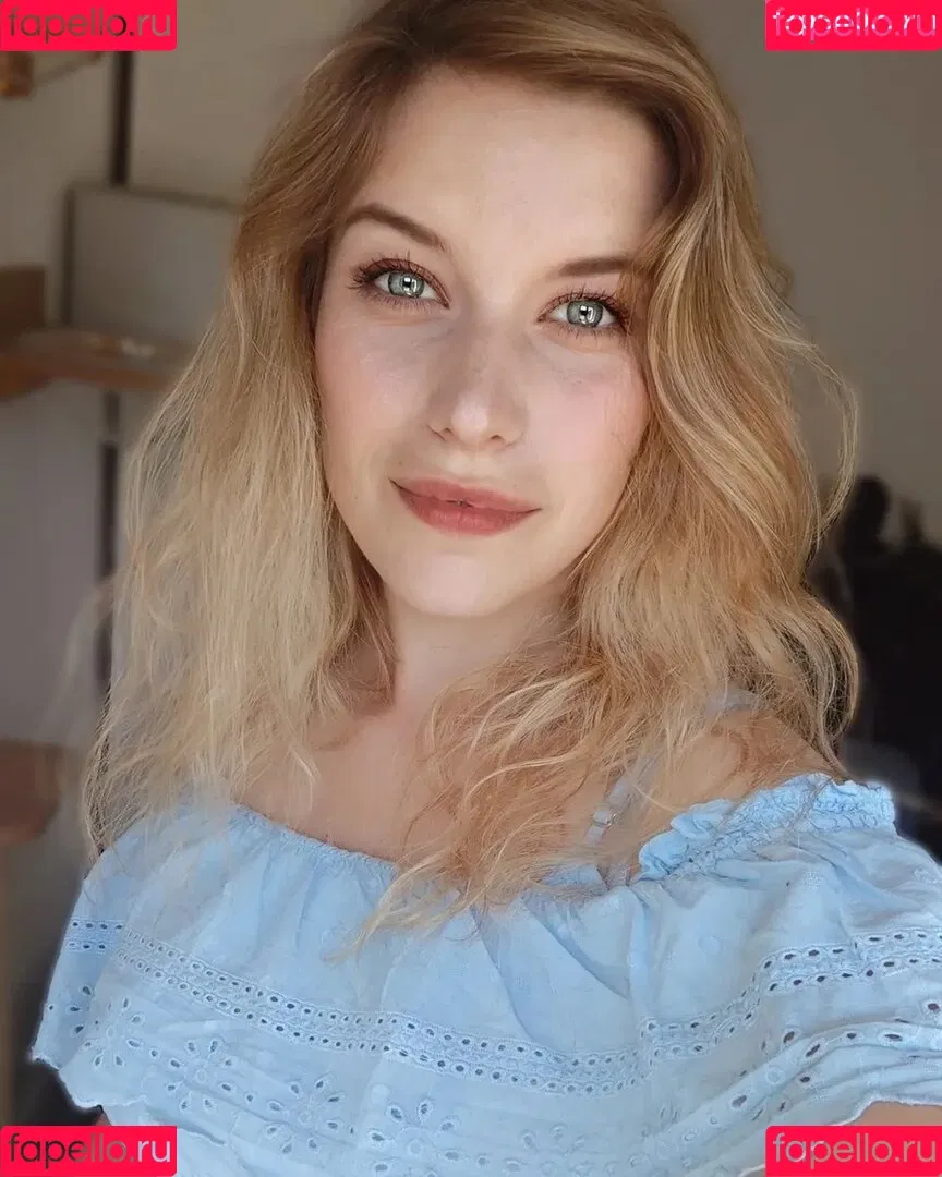 FormulaLena Onlyfans Photo Gallery 