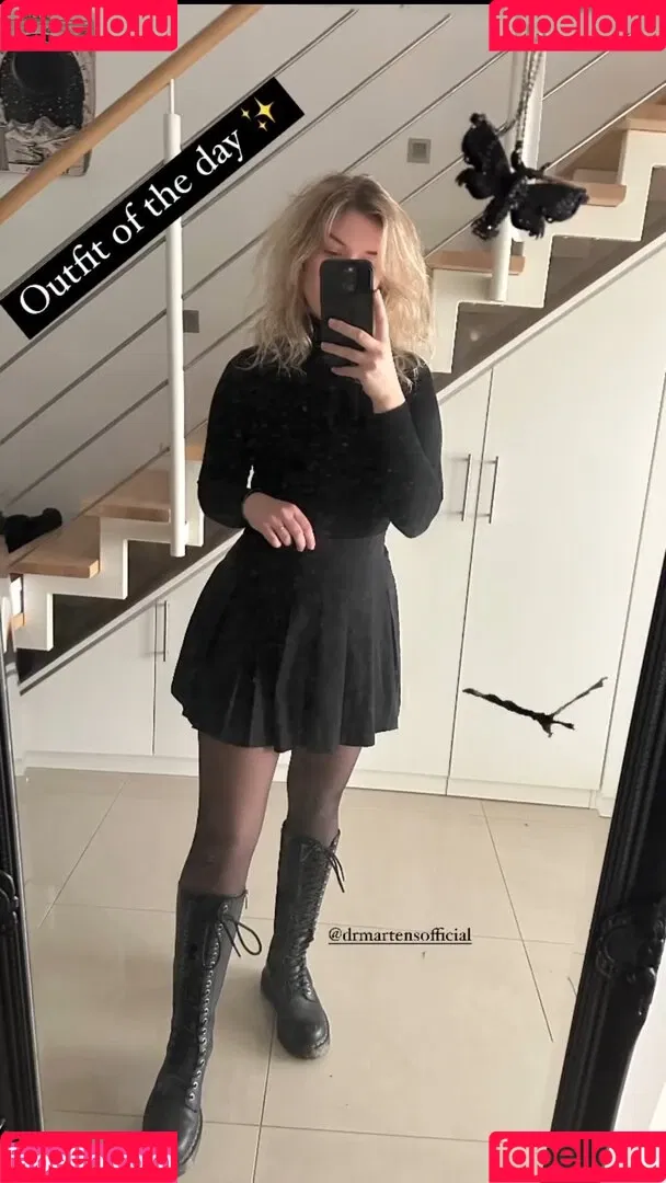 FormulaLena Onlyfans Photo Gallery 