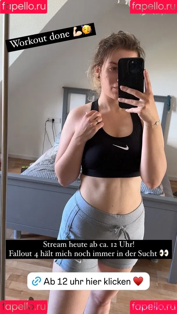 FormulaLena Onlyfans Photo Gallery 