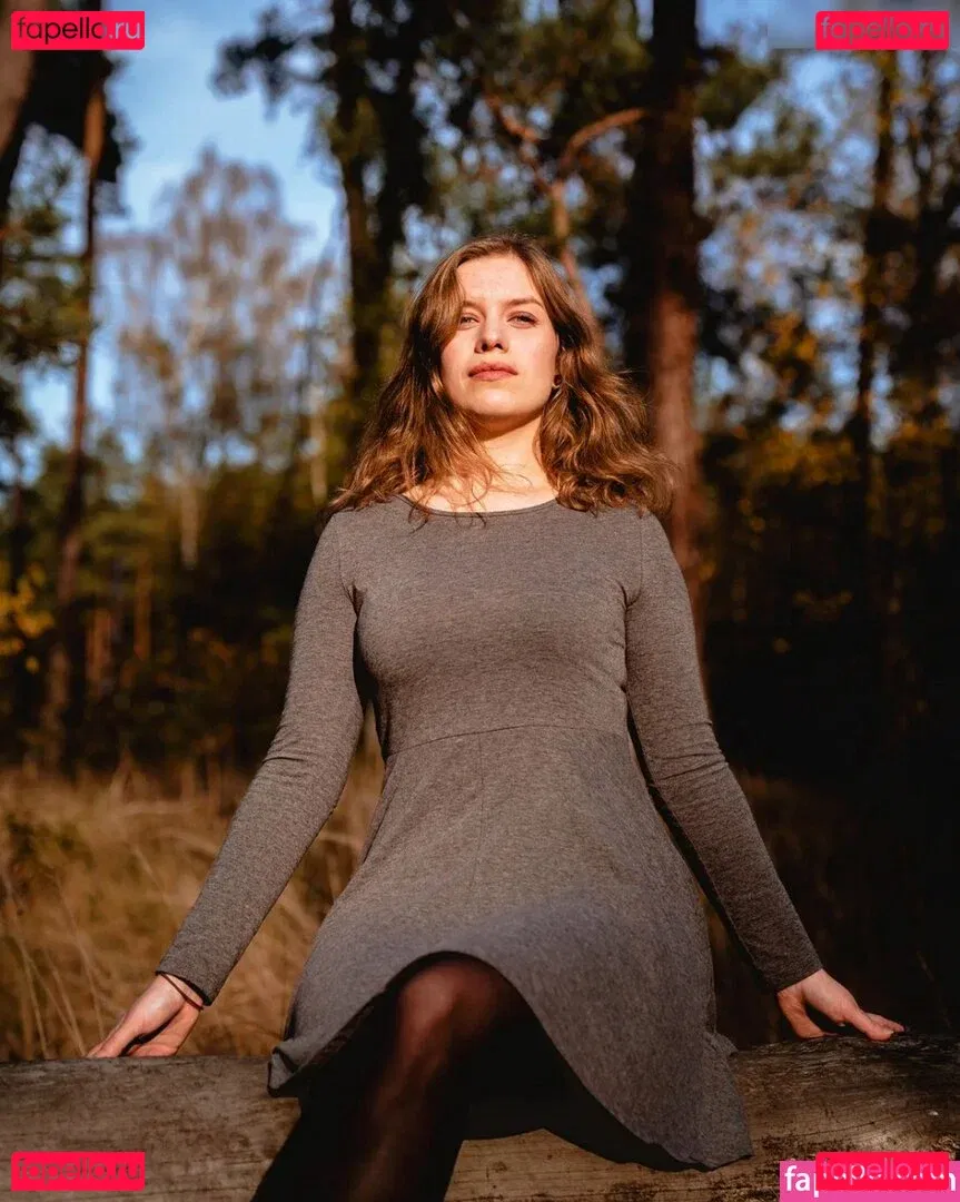 FormulaLena Onlyfans Photo Gallery 