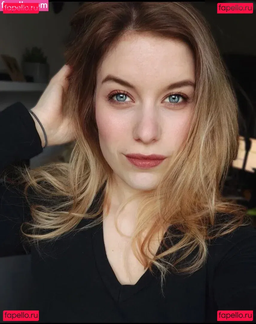 FormulaLena Onlyfans Photo Gallery 