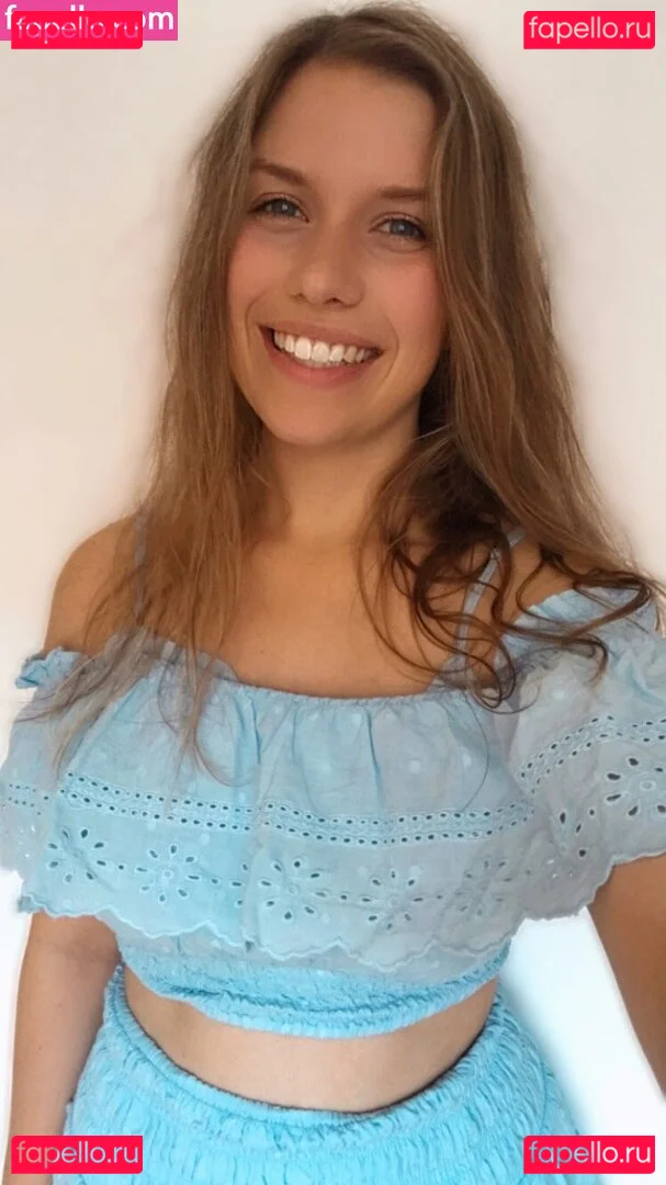 FormulaLena Onlyfans Photo Gallery 