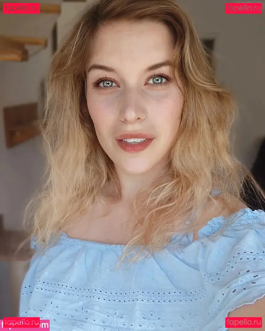 FormulaLena Onlyfans Photo Gallery 